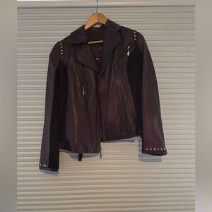 Elegant Burgundy Leather Jacket